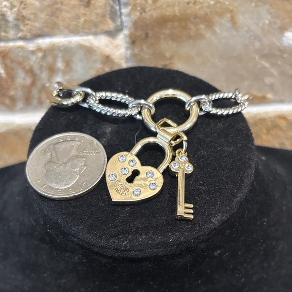 Gold Heart Designer Lock & Key Charm on a gold/silver chunky bracelet - Picture 5 of 5
